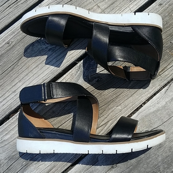 sofft reston sandal